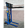 Apilador manual 2.000 Kg a 1.600 mm